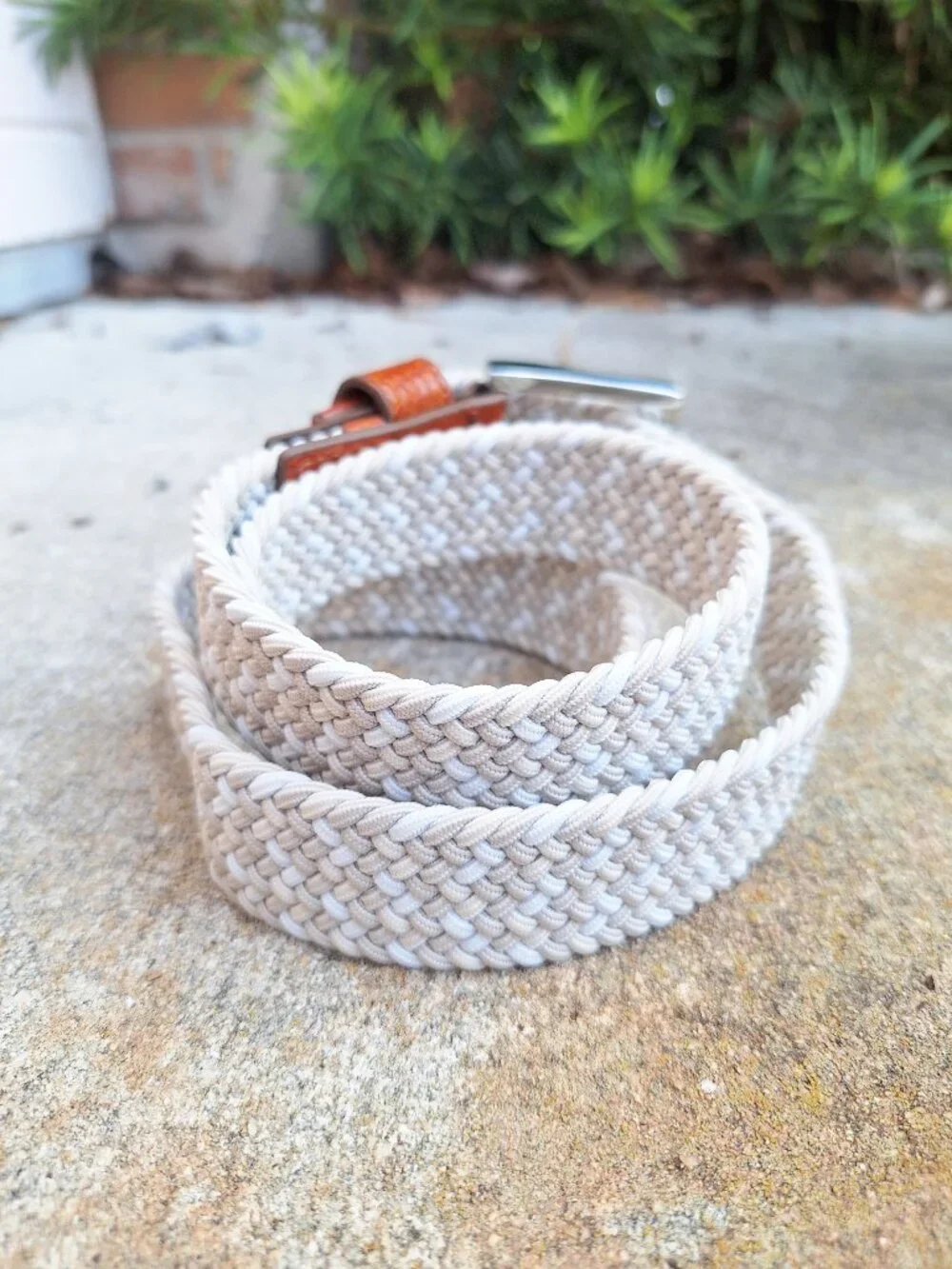 FJ Foot Joy woven stretch belt L/XL. Khaki/Stone Leather tips